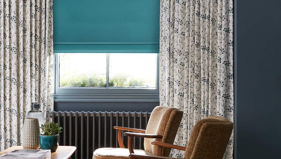 Layer with Roman Blinds