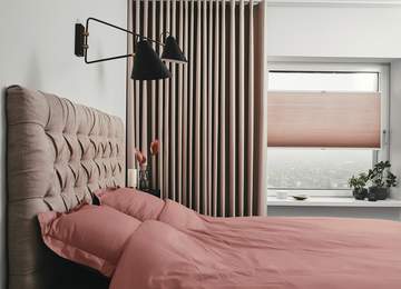 Blinds vs Curtains